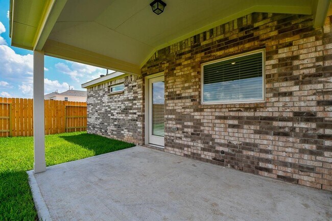 Building Photo - 7542 Coral Ter Dr