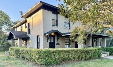 Building Photo - 1-Bedroom, 1-Bath Apartment in Junius Heights