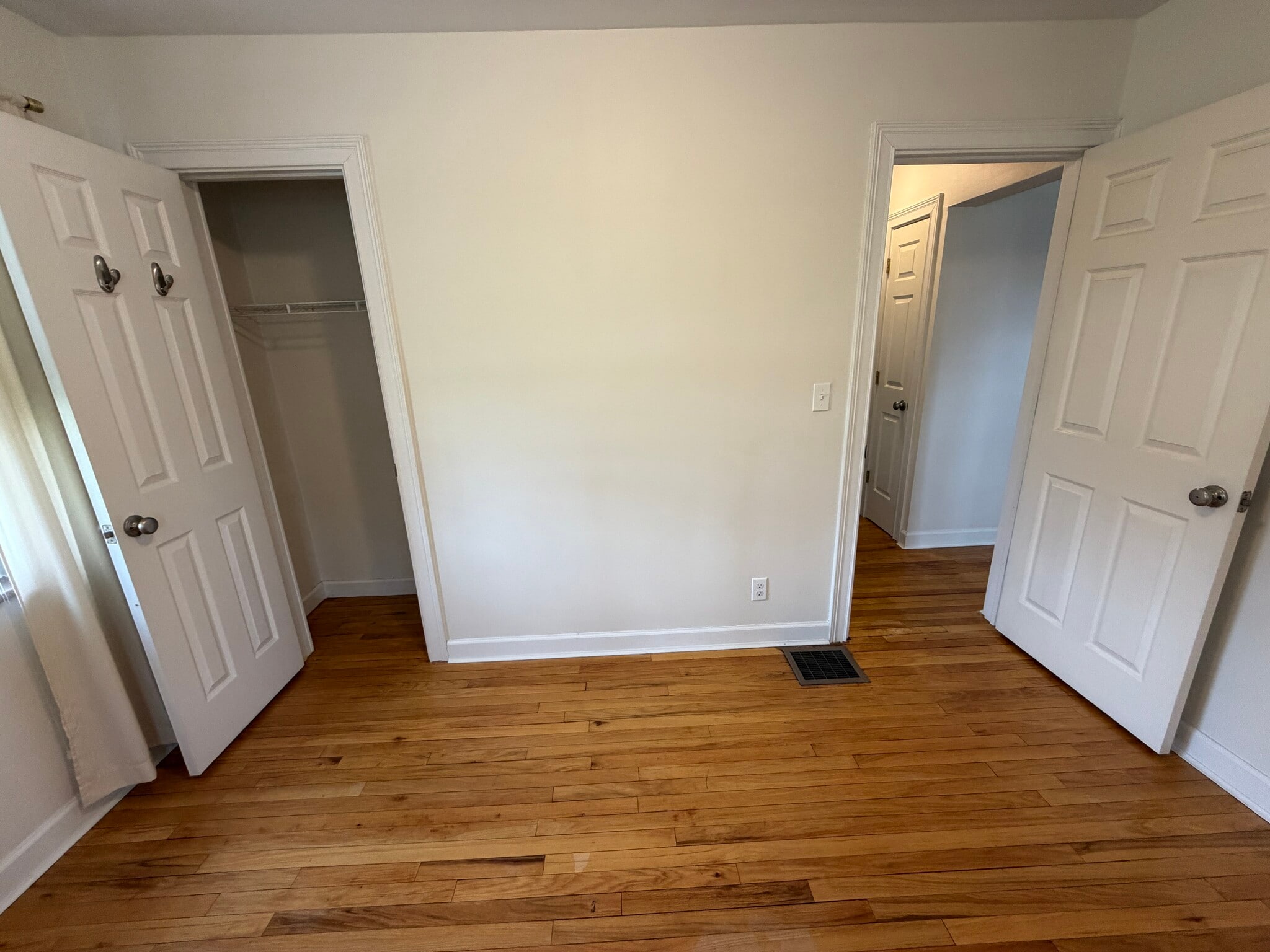 Bedroom #2 (first floor) - 2641 Vanderen Dr