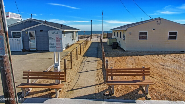 Building Photo - 256 Ocean Bay Blvd