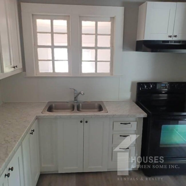 Building Photo - 104 Cooksey Ave