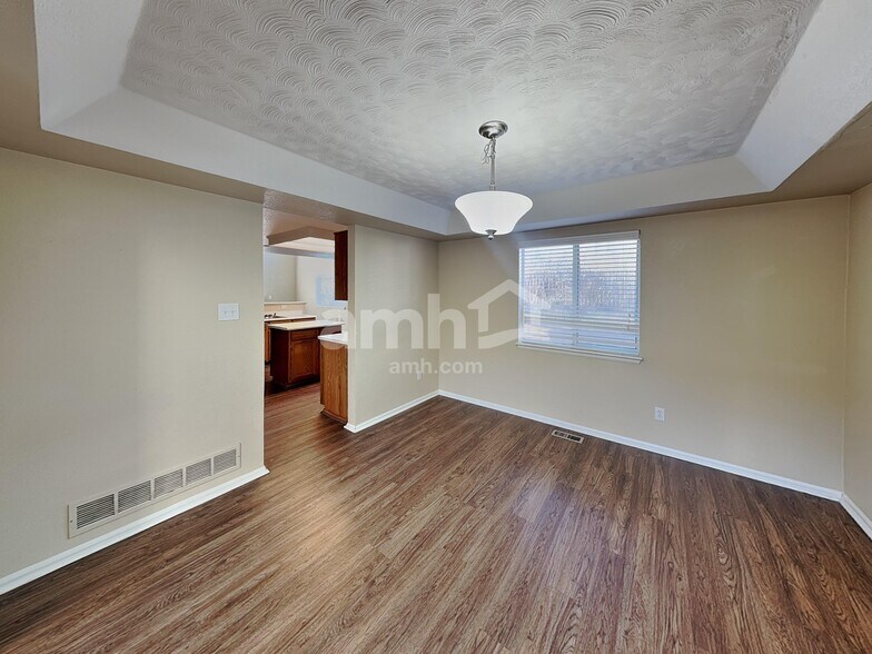 Building Photo - 11393 Gray St