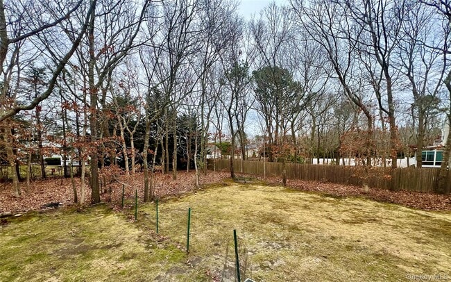 Building Photo - 7 Deborah Dr