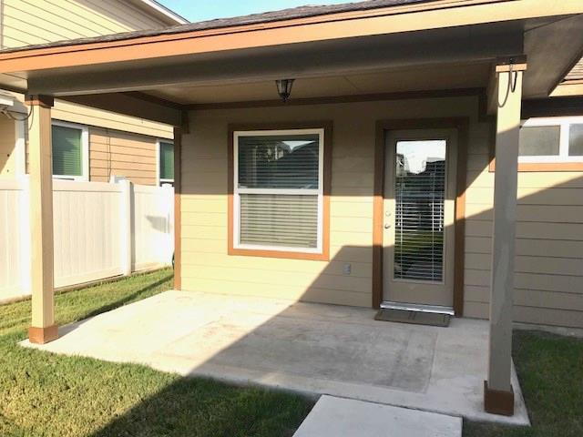 Building Photo - 18320 Friendship Hill Dr
