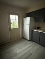 Building Photo - 4216 Marquette Dr