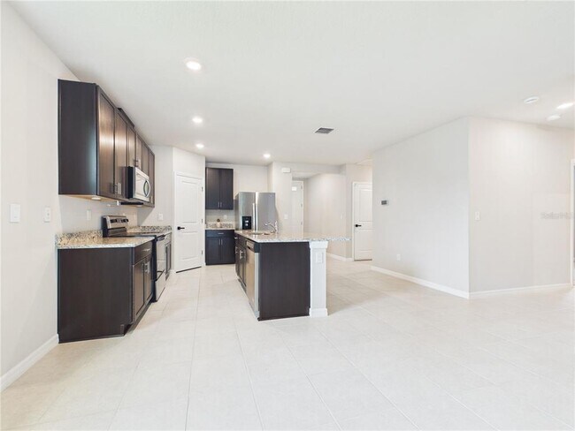 Building Photo - 38707 Finn Clover Ln