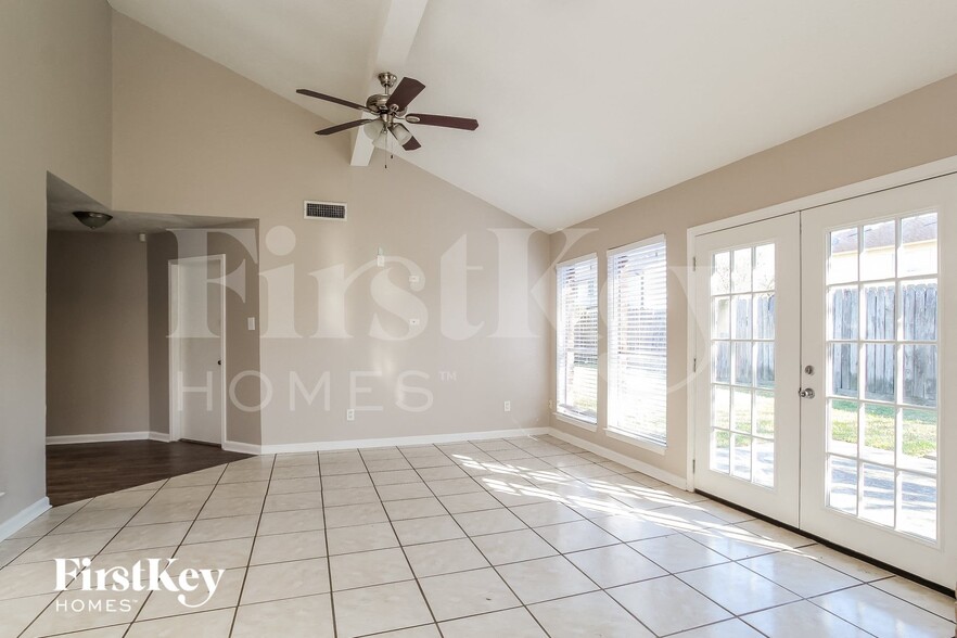 Building Photo - 5330 Quail Tree Ln