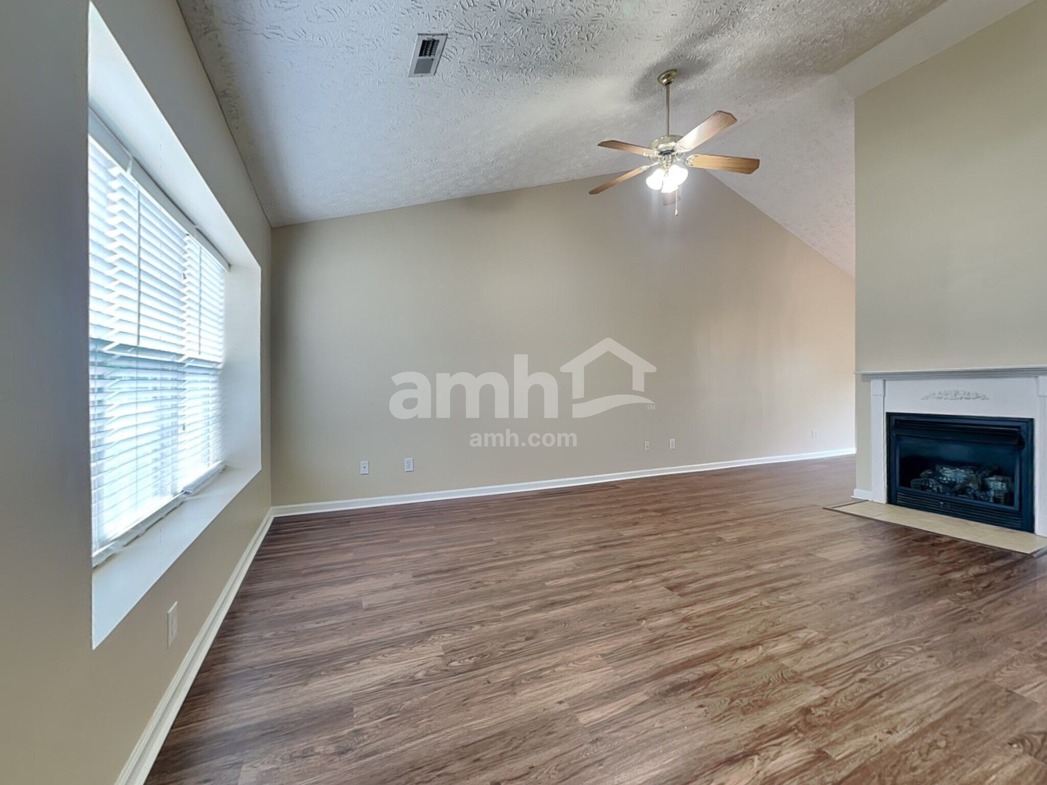 Building Photo - 1117 Long Meadow Dr