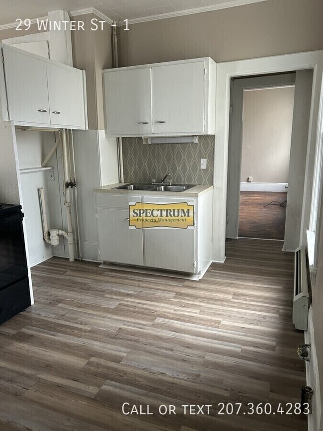 Building Photo - 29 Winter St