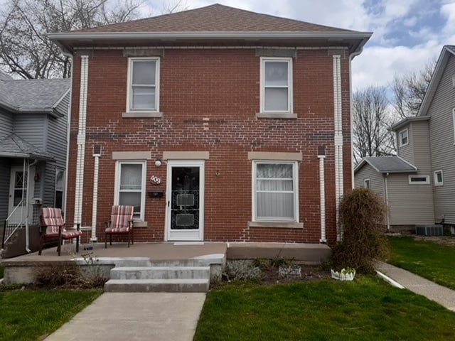 Primary Photo - 409 17th Ave