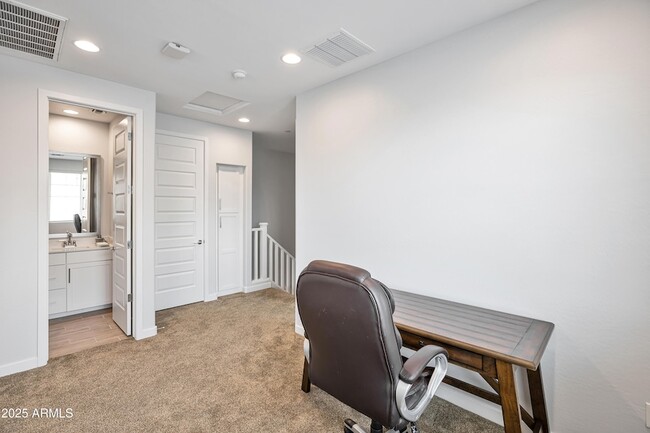 Building Photo - 4100 S Pinelake Way