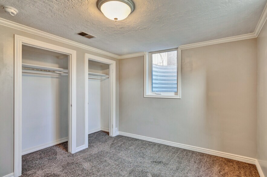 Building Photo - 436 E 6815 S