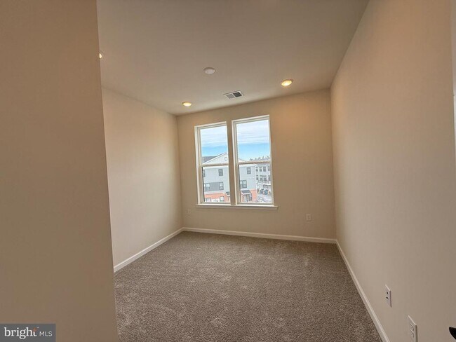 Building Photo - 1 Culvert Dr