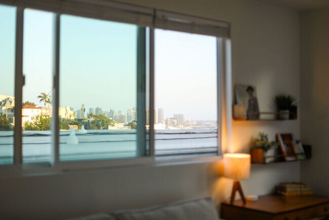 Building Photo - 1773 Torrance St