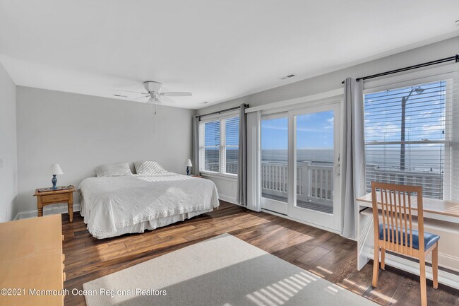 Building Photo - 369 Beach Front