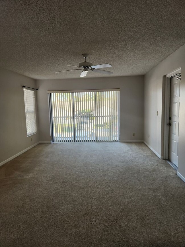 Building Photo - 1485 SW Silver Pine Way