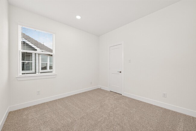 Building Photo - 21227 Teal Lovegrass Ln
