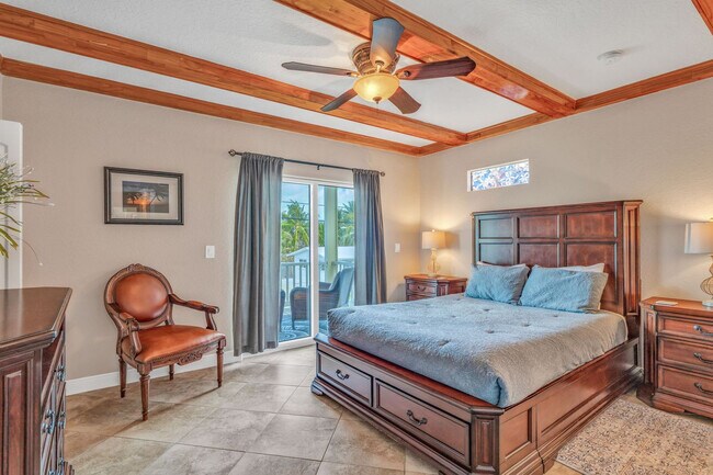 Building Photo - 12400 Overseas Hwy