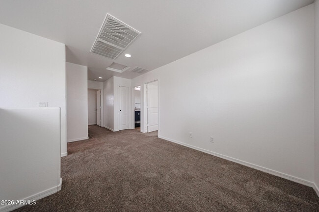 Building Photo - 41298 W Park Hill Dr