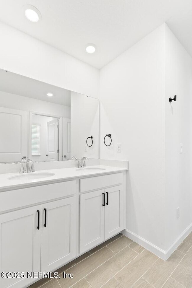 Building Photo - 355 Miromar Lk Dr