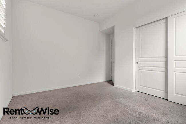 Building Photo - 25425 Huntwood Ave