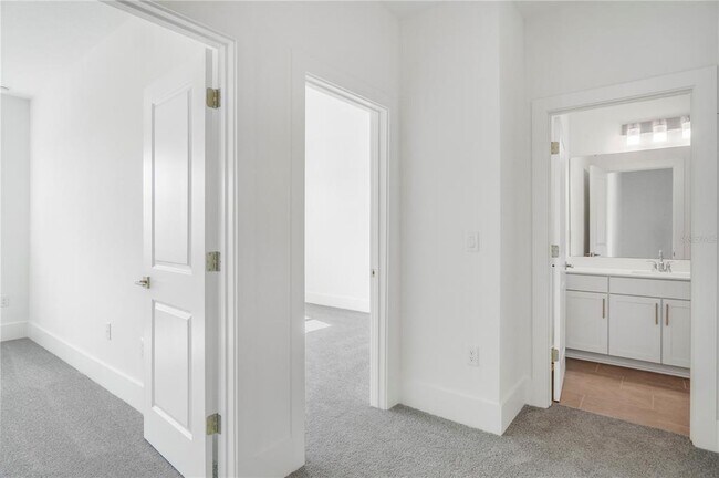 Building Photo - 15567 Gentle Rain Dr