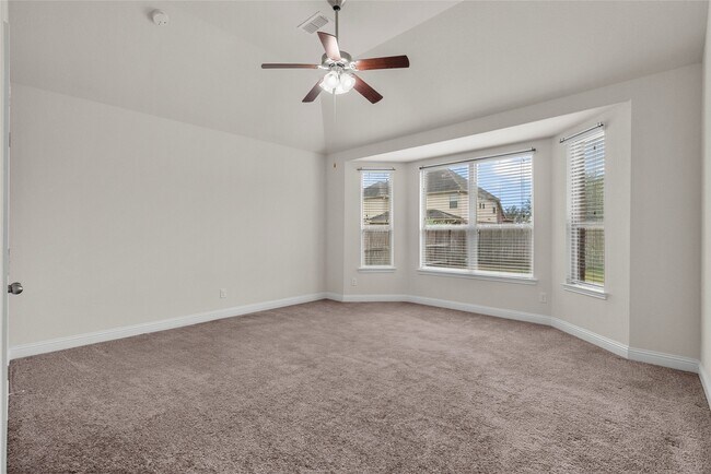 Building Photo - 3622 Pasteur Ln