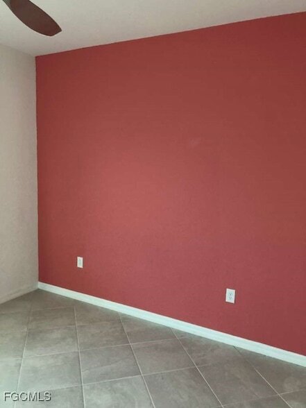 Building Photo - 3261 Altimira Dr