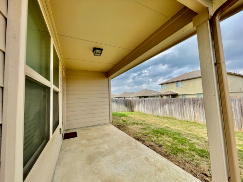 Building Photo - 2501 McCrae