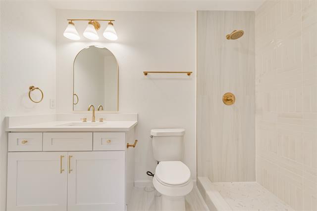 Building Photo - 1933 Garden Crest Ln