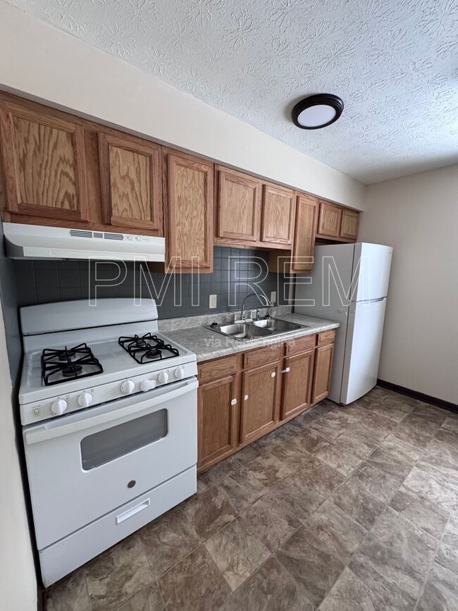 Building Photo - 314 Pershing Ave NW