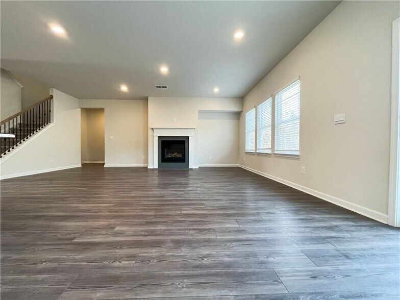 Building Photo - 6003 Hickory Crk Ct