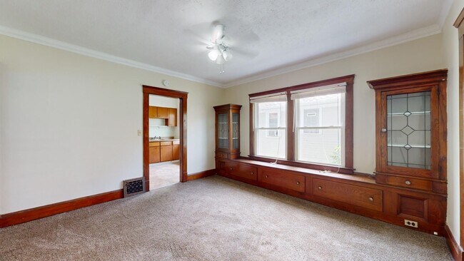 Building Photo - 1285 Cranford Ave