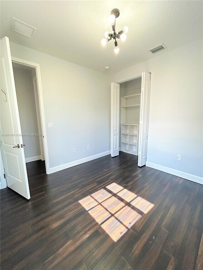 Building Photo - 1065 SW 147th Ter