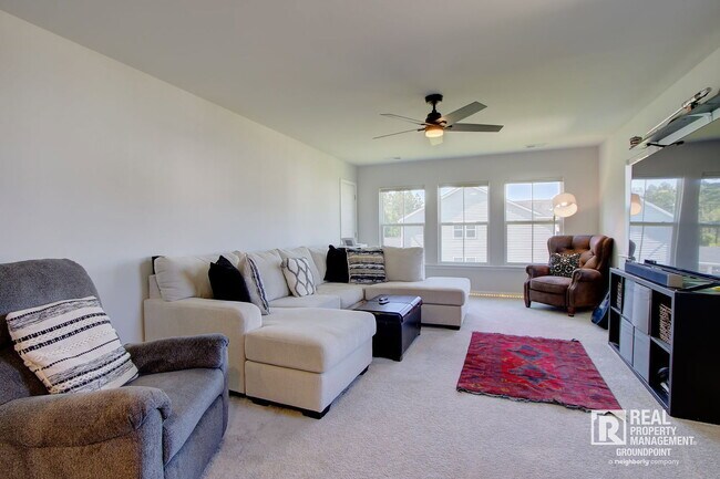 Building Photo - 137 Paddle Boat Wy