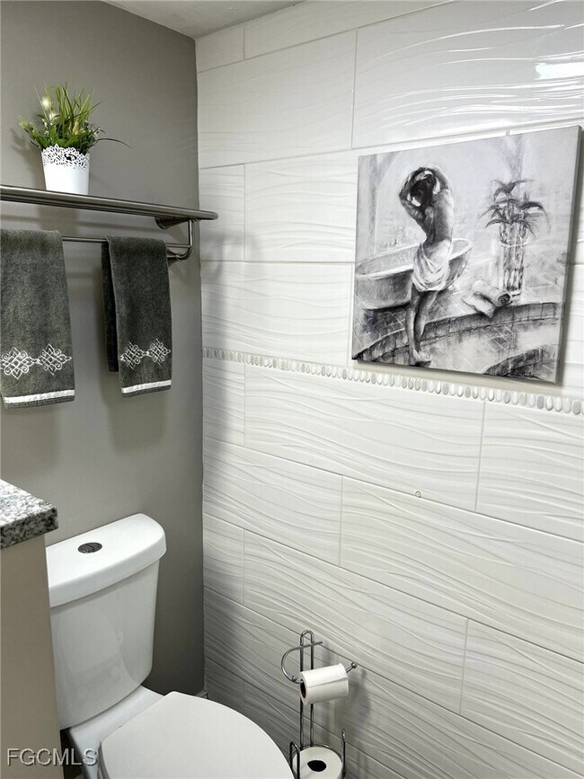 Building Photo - 5255 Coronado Pkwy