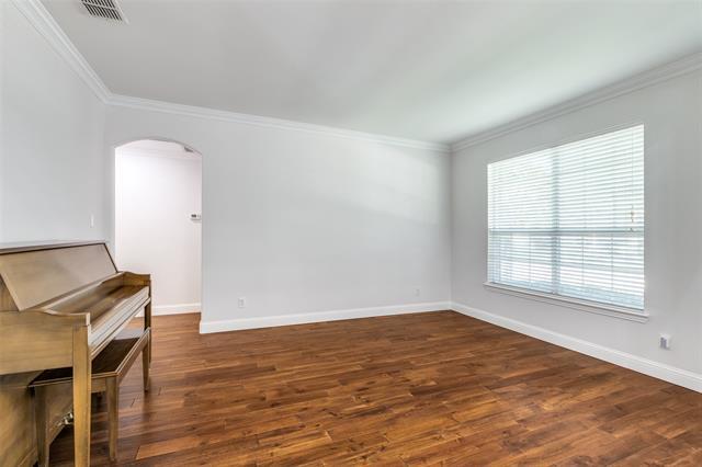Building Photo - 7526 Greenvalley Ln