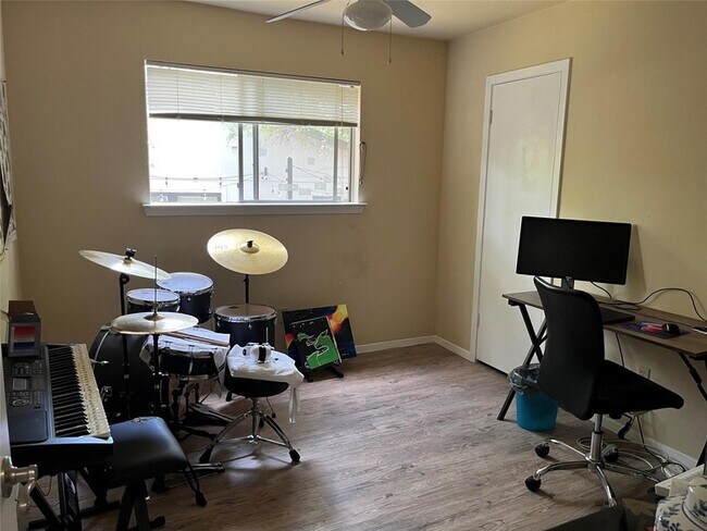 Building Photo - 12214 Forsythe Dr