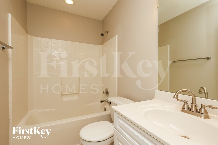 Building Photo - 3350 Sunny Slope Dr