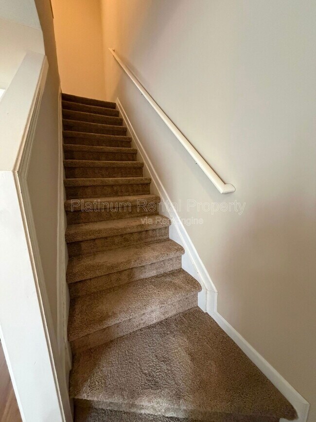 Building Photo - 5544 Reps Trce