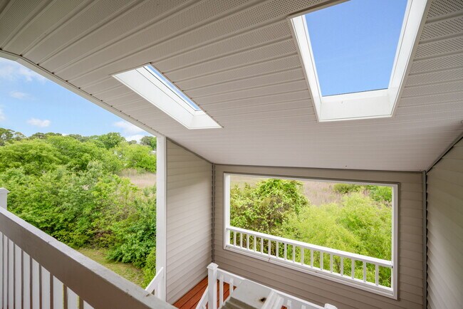 Building Photo - 205 Dockside Dr