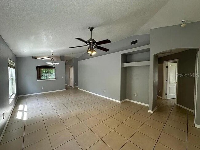 Building Photo - 10467 Blackmore Dr
