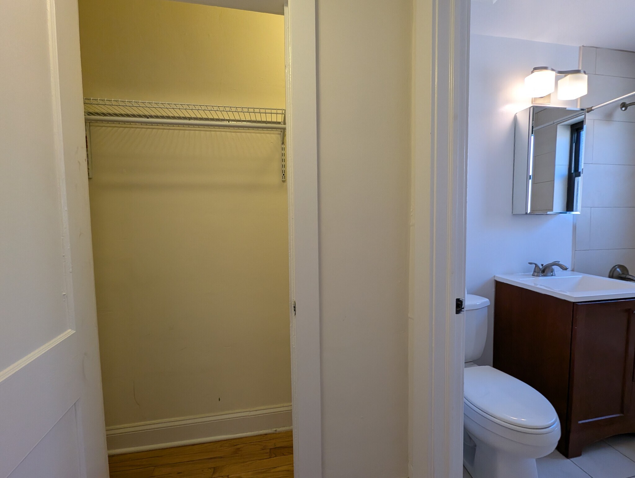 Building Photo - 4036 N Ashland Ave