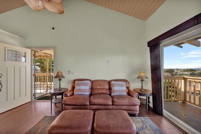 Building Photo - Oceanview 3-Bedroom in Lahaina – Solar, EV...