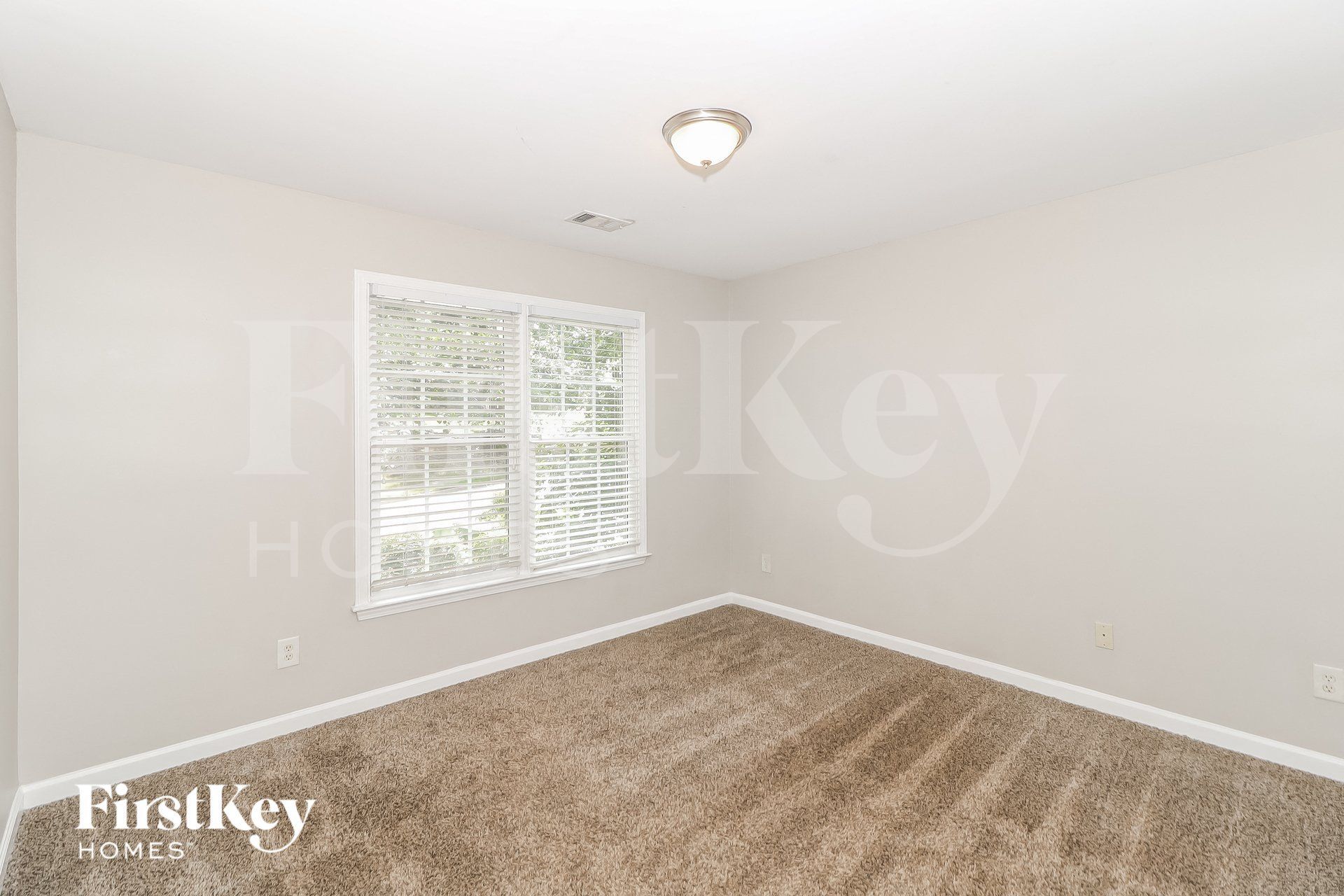 Building Photo - 1557 Grove Arbor Terrace