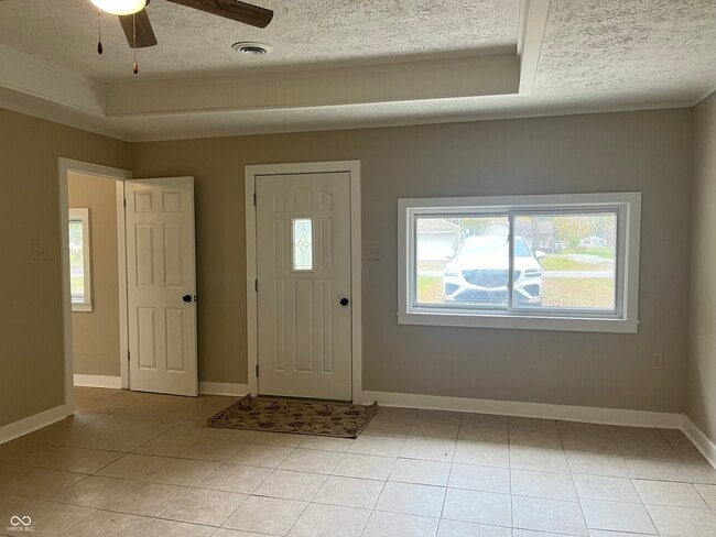 Building Photo - 15495 Martha St