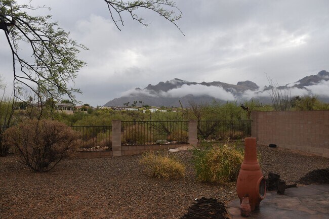 Building Photo - Furnished 3 Bedroom Home in Foothills with...
