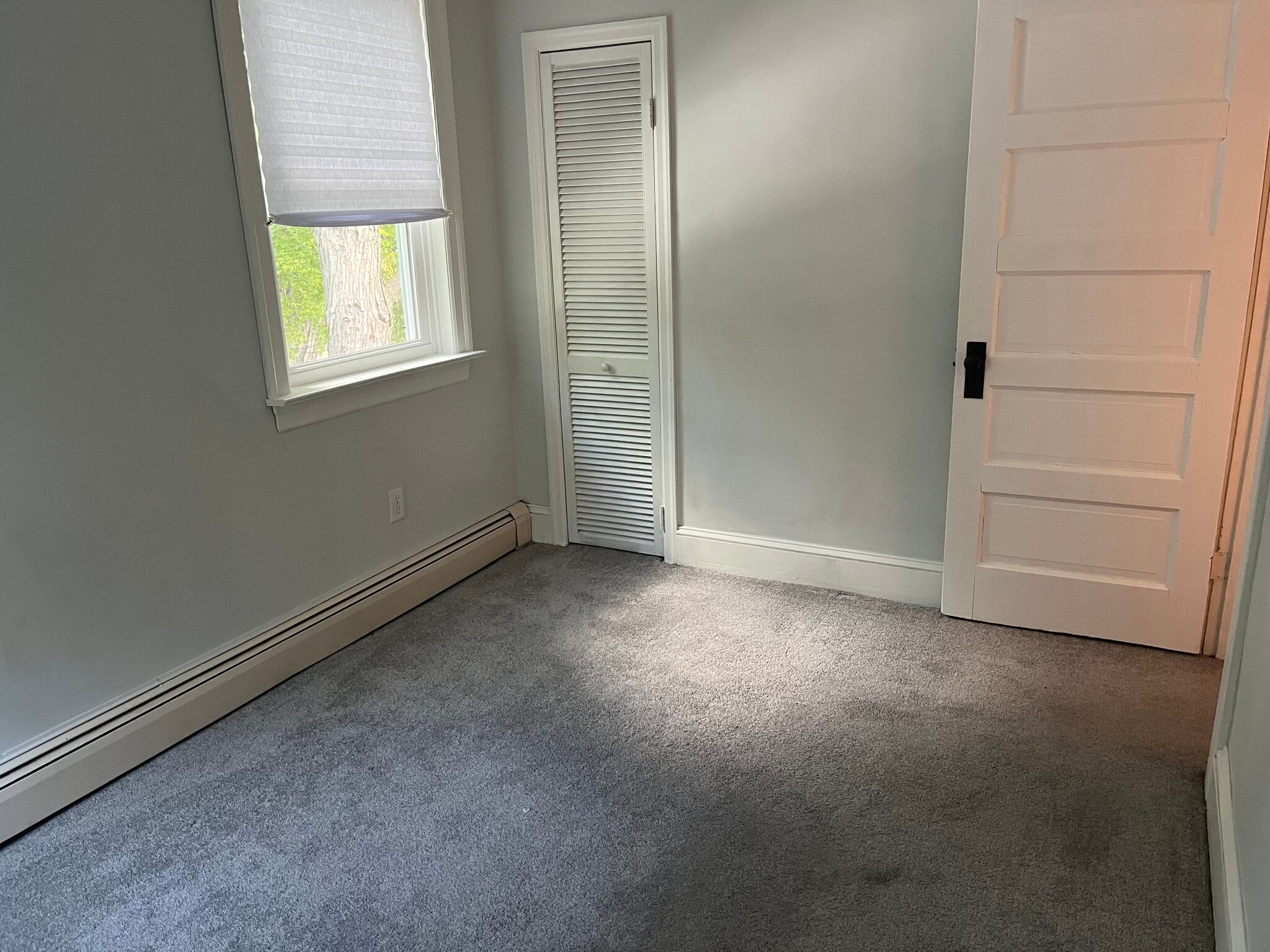 Second Bedroom - 136 N Green St