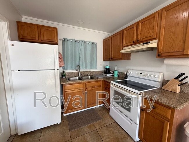 Building Photo - 63 Kalola Pl