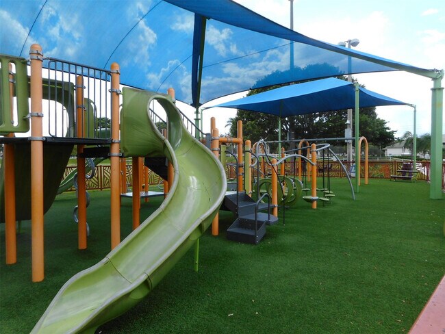 Building Photo - 7970 N Nob Hill Rd